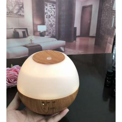 2019 New   wood grain  USB essential oil diffuser with big mist and Timer ,7pcs LED light .